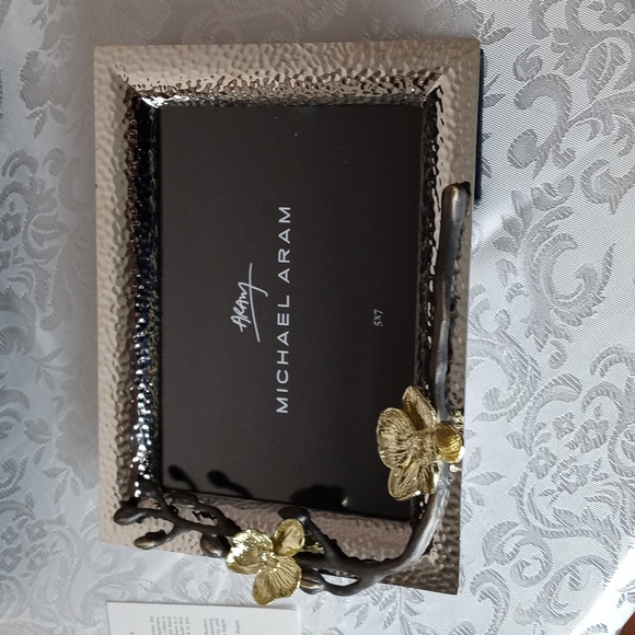 NWT Michael Aram Silver Frame with Gold Orchid Design - Picture 4 of 10